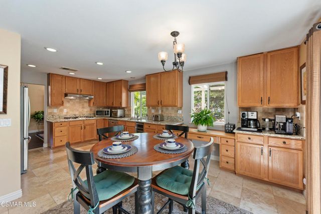 758 Cranmont Court, Simi Valley, CA 93065