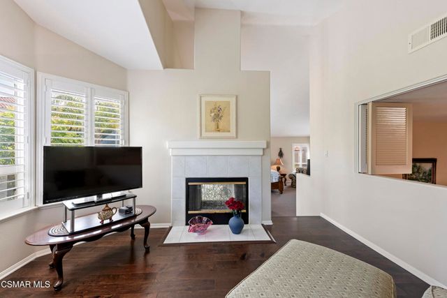 758 Cranmont Court, Simi Valley, CA 93065
