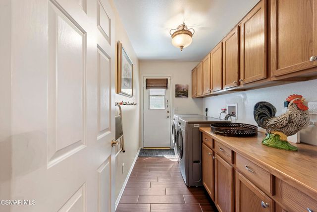 758 Cranmont Court, Simi Valley, CA 93065