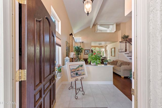 758 Cranmont Court, Simi Valley, CA 93065