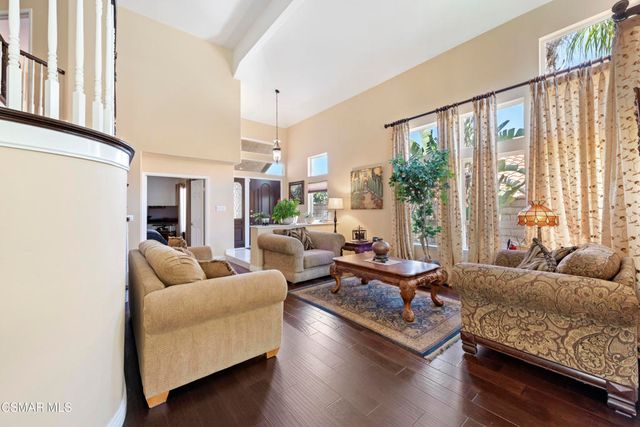 758 Cranmont Court, Simi Valley, CA 93065