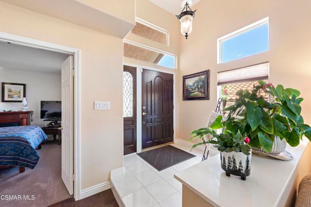 758 Cranmont Court, Simi Valley, CA 93065
