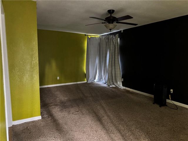 201 NW Hackberry Street, Lee's Summit, MO 64064