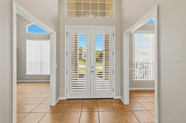 8122 CANYON LAKE CIRCLE, Orlando, FL 32835