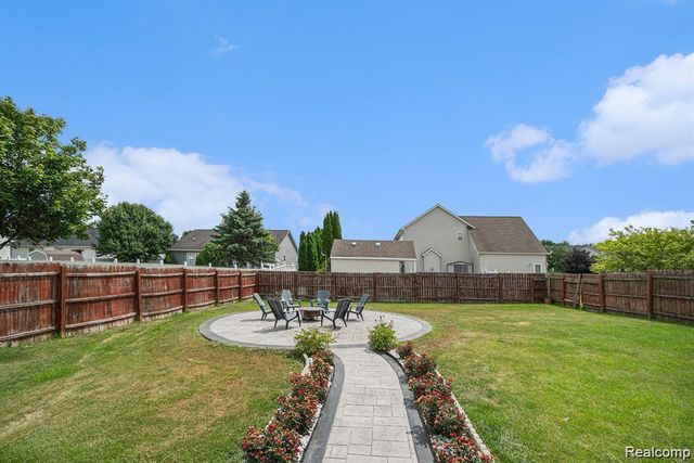 6320 Ruidoso Drive, Saginaw, MI 48603