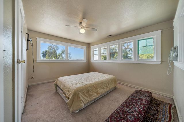 740 W Oak St, Stockton, CA 95203