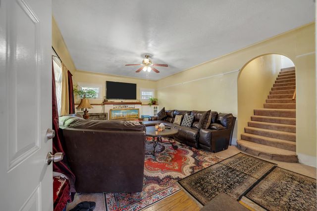 740 W Oak St, Stockton, CA 95203