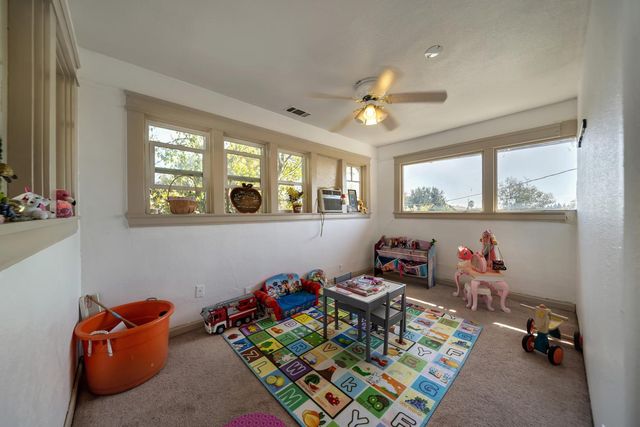 740 W Oak St, Stockton, CA 95203