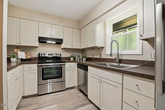 104 Applecross Drive, Cary, NC 27511