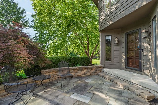8460 Davington Drive, Dublin, OH 43017