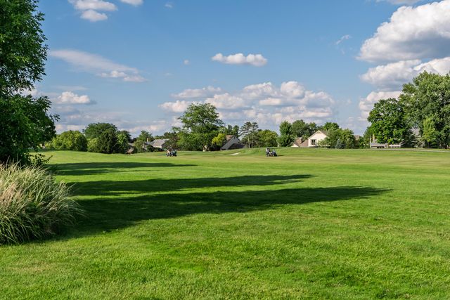 8460 Davington Drive, Dublin, OH 43017