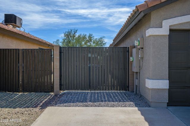 1111 E Santa Cruz Lane, Apache Junction, AZ 85119
