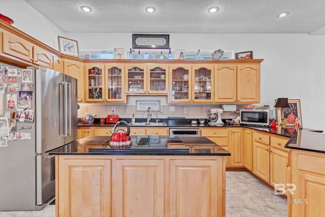 646 W Canal Drive, Gulf Shores, AL 36542