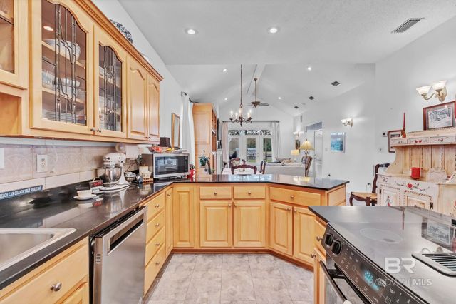 646 W Canal Drive, Gulf Shores, AL 36542