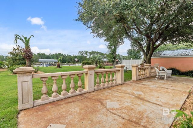 646 W Canal Drive, Gulf Shores, AL 36542