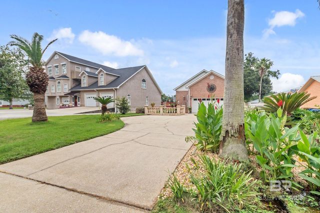 646 W Canal Drive, Gulf Shores, AL 36542