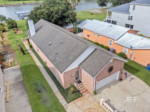 646 W Canal Drive, Gulf Shores, AL 36542