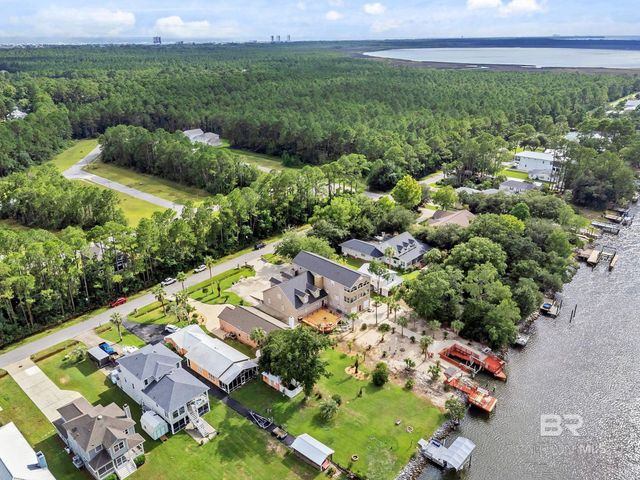 646 W Canal Drive, Gulf Shores, AL 36542
