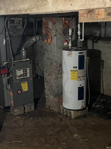 1716 E Riverside Drive, Evansville, IN 47714