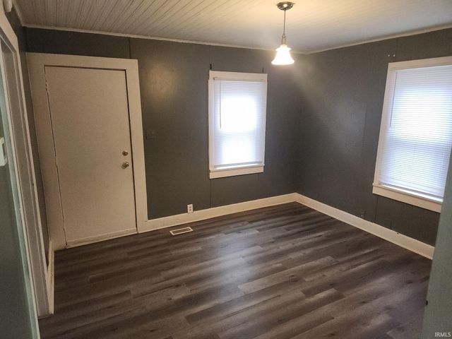 1716 E Riverside Drive, Evansville, IN 47714