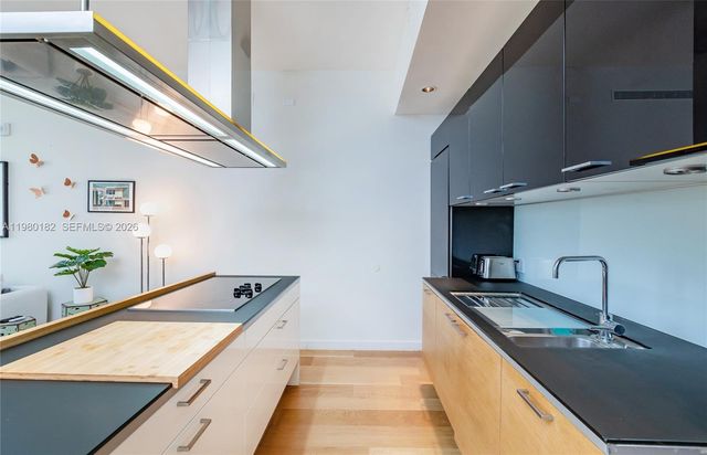 2100 Park Ave 309, Miami Beach, FL 33139