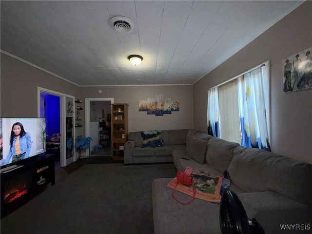 14 Longnecker Street, Buffalo, NY 14206