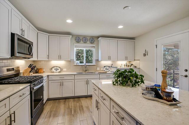 112 Yorktown ST, Georgetown, TX 78633