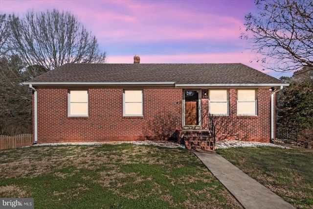 115 OAK RIDGE ST, Bowling Green, VA 22427