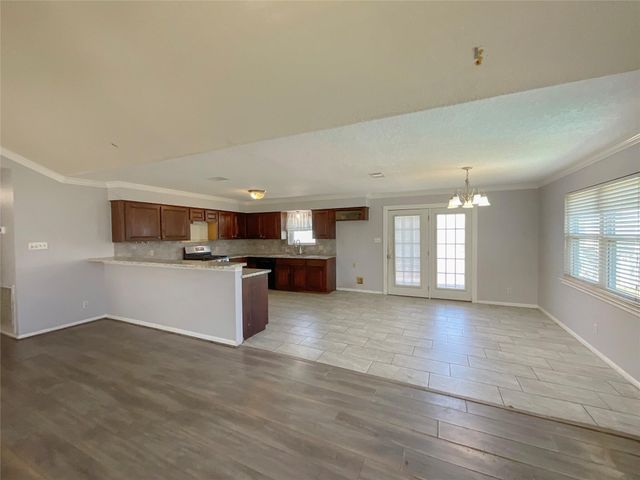 502 Oakdale Street, Shoreacres, TX 77571