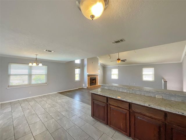 502 Oakdale Street, Shoreacres, TX 77571