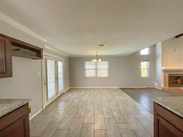 502 Oakdale Street, Shoreacres, TX 77571