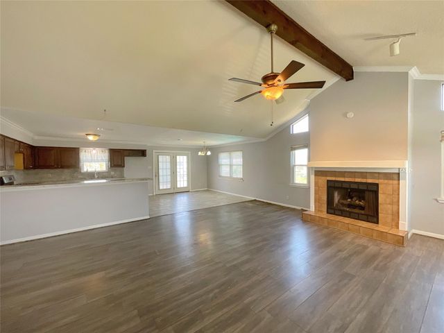 502 Oakdale Street, Shoreacres, TX 77571