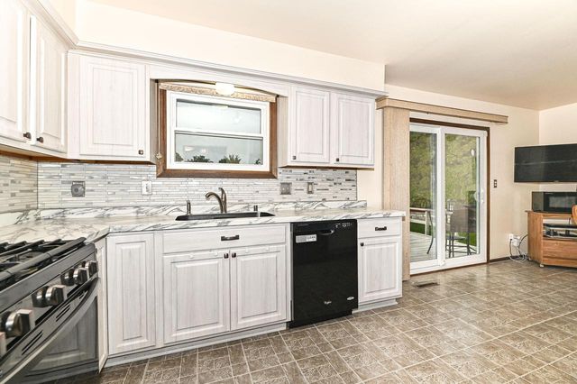 9014 W Dallas STREET, Milwaukee, WI 53224