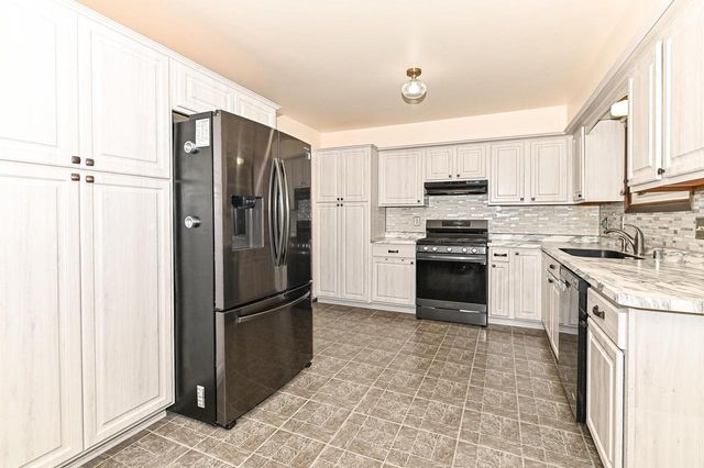 9014 W Dallas STREET, Milwaukee, WI 53224