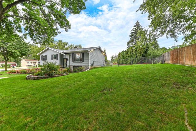 9014 W Dallas STREET, Milwaukee, WI 53224