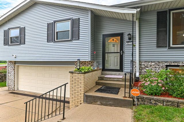 9014 W Dallas STREET, Milwaukee, WI 53224