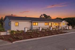 557 Canyon Drive, Solana Beach, CA 92075