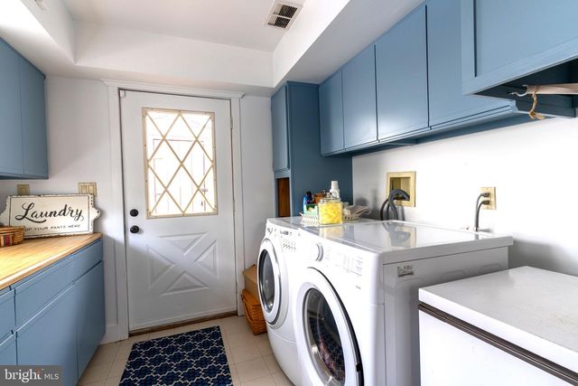 19 DUNCAN DR, Hamilton Twp, NJ 08690