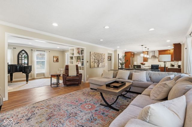 8404 Eastbay Drive, Indianapolis, IN 46236