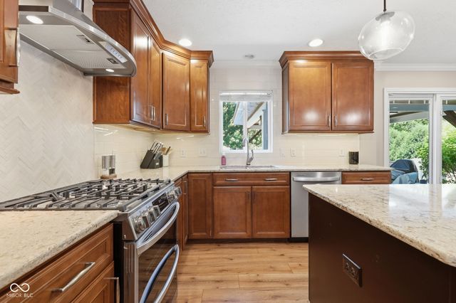 8404 Eastbay Drive, Indianapolis, IN 46236
