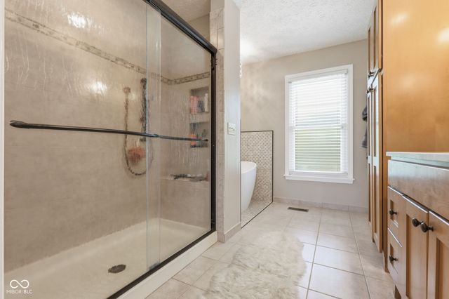 8404 Eastbay Drive, Indianapolis, IN 46236