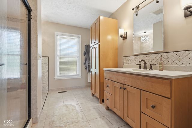 8404 Eastbay Drive, Indianapolis, IN 46236