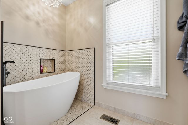 8404 Eastbay Drive, Indianapolis, IN 46236