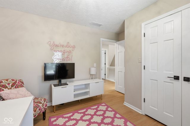 8404 Eastbay Drive, Indianapolis, IN 46236