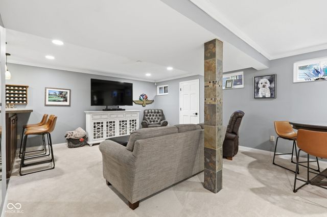 8404 Eastbay Drive, Indianapolis, IN 46236