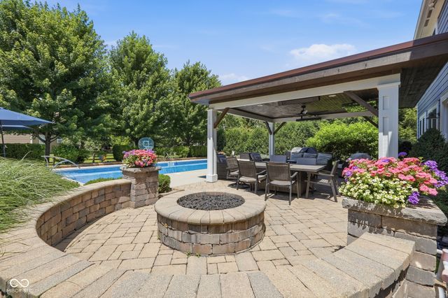 8404 Eastbay Drive, Indianapolis, IN 46236