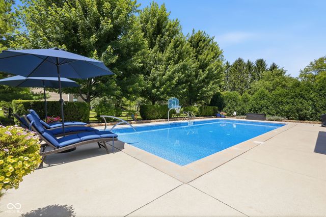 8404 Eastbay Drive, Indianapolis, IN 46236