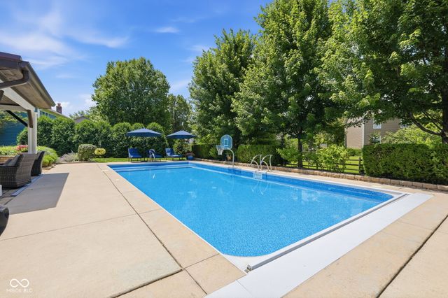 8404 Eastbay Drive, Indianapolis, IN 46236