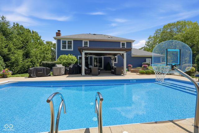 8404 Eastbay Drive, Indianapolis, IN 46236