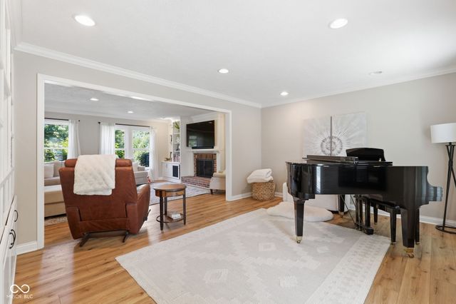 8404 Eastbay Drive, Indianapolis, IN 46236